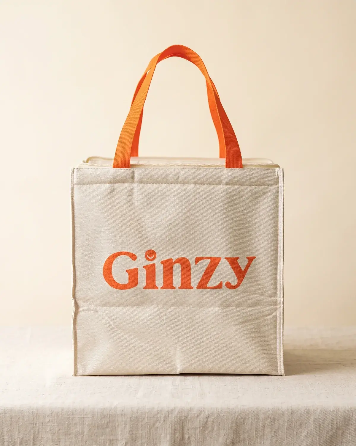 กระเป๋าผ้า 600D บุฟอยล์สีครีม Ginzy ผลิตโดยโรงงาน CDV